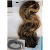 Image 1 : LOT OF 2 HUMAN HAIR TAPE-IN MEDIUM