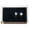 Image 1 : 2 PCS WOMENS RING WITH CLEAR STONE ADJUSTABLE