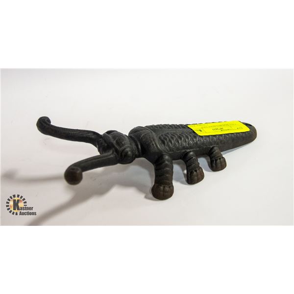 CAST IRON BUG BOOT JACK