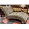 Image 2 : ASHLEY FURNITURE DOUBLE OVERSIZED