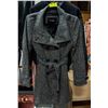 Image 1 : GUESS BRAND GREY & BLACK SPRING/FALL COAT -