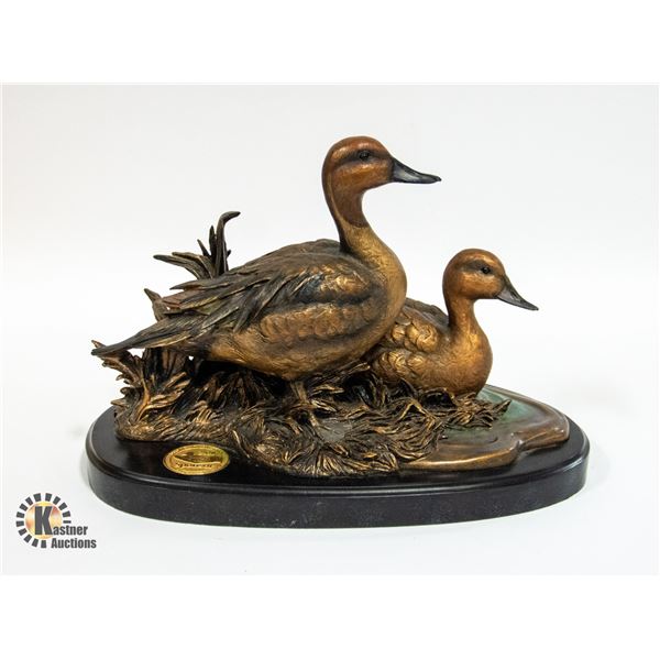 DUCKS UNLIMITED SCULPTURE
