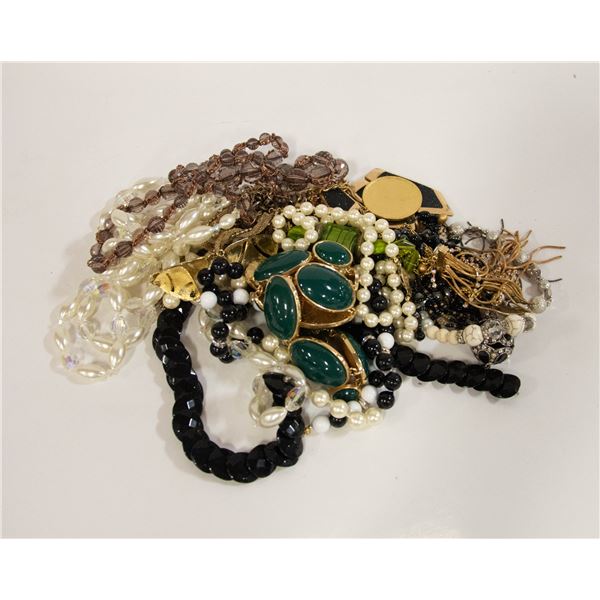 VINTAGE ESTATE JEWELRY