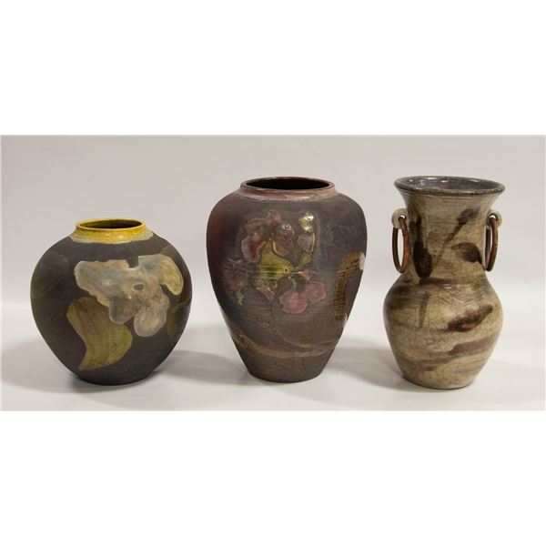 3 PIECES OF POTTERY