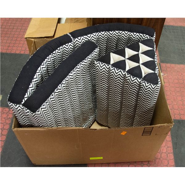 NEW UNPACKED LOUNGING PAD