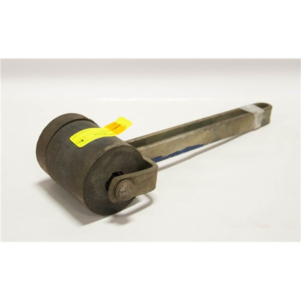 STEEL ROLLER