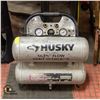 Image 1 : HUSKY AIR COMPRESSOR - 120V