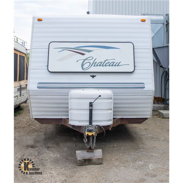 UNRESERVED! 2002 CHATEAU 26'