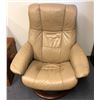 Image 1 : Contemporary leather semi-reclining comfortable arm chair