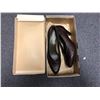 Image 2 : Bootlegger Design ladies shoes - size 7 1/2 AA