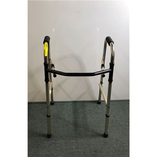 Folding walker