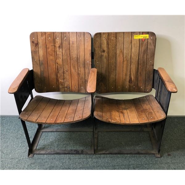 1960's double theatre chair 39in W