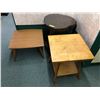 Image 2 : 3 Assorted end tables