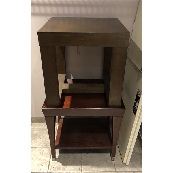 2 End tables