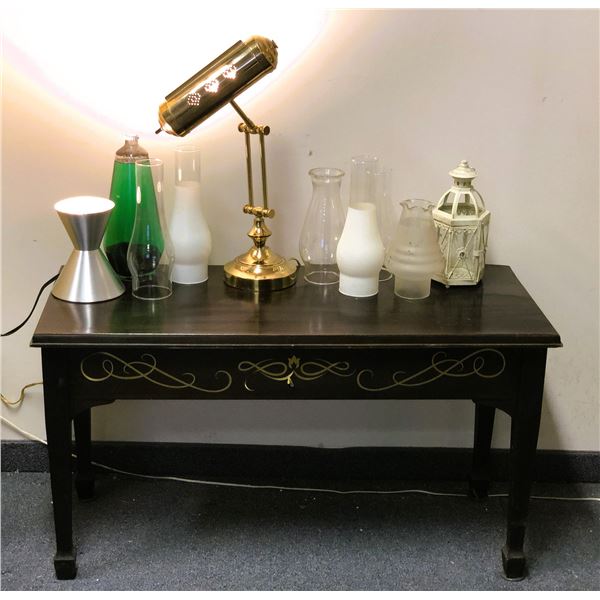 Lot of table stand, lamps, lights, etc...