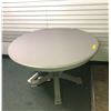 Image 2 : Pedal stool dining table 47in D