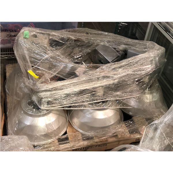 LOT D'APPAREILS PHOTO de sécurité zoom numérique Hikvision 4CH 4PoE NVR LOT D'APPAREILS PHOTO de sécurité zoom numérique Hikvision 4CH 4PoE NVR