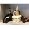 Image 2 : Shelf lot of misc. Decorative  Items