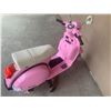 Image 3 : Kid's Vespa Pink - OPEN BOX