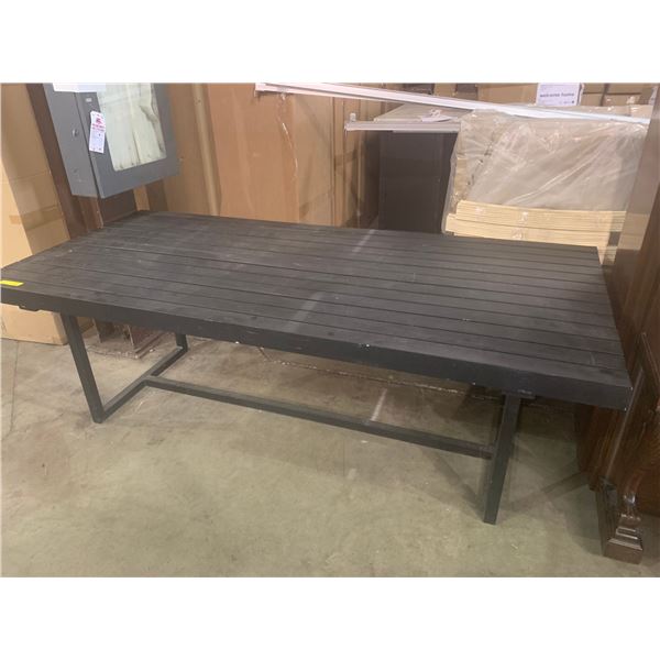 Moes powder coated aluminum outdoor table, 87in x 39in