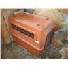 Image 1 : Dog Kennel (36" Long. Orange)