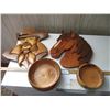 Image 1 : Wooden Wall Art Bowls