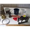 Image 3 : Horse Related Collectibles