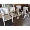 Image 1 : (4) Plastic Lawn Chairs