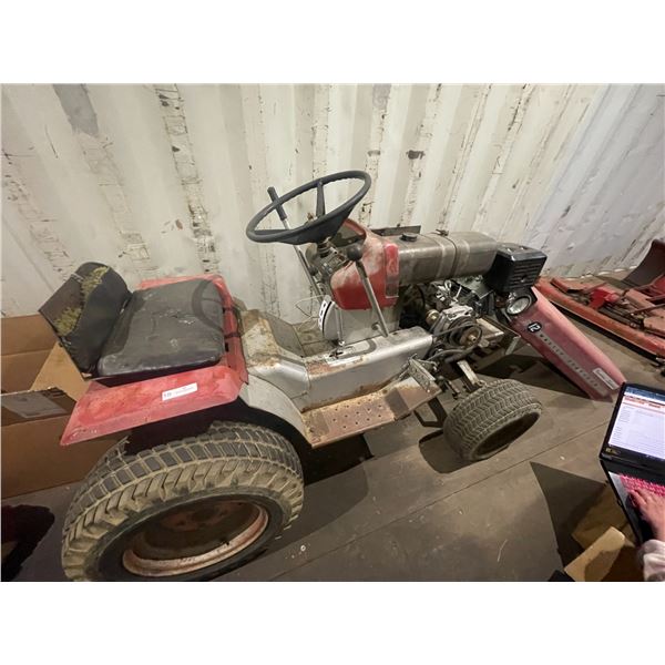 Massey Ferguson Lawn Tractor - Hydra Speed 12 - Partially Rebuilt