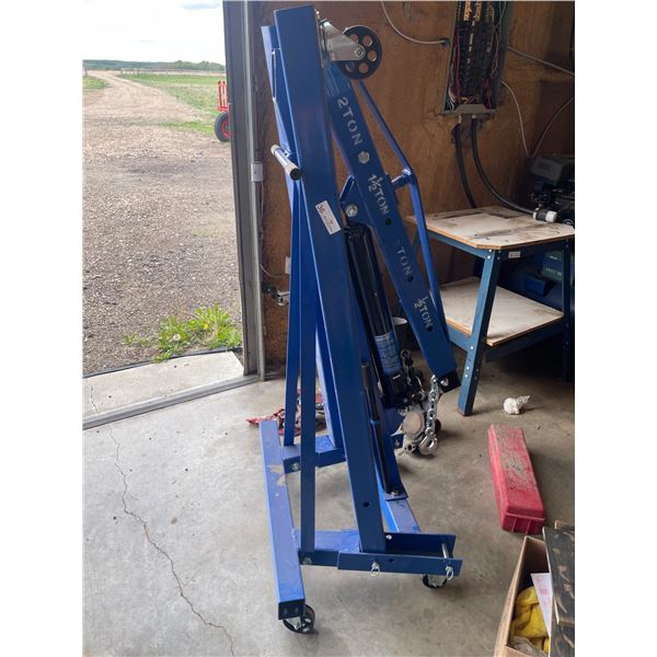Powerfist 2 Ton Shock Crane