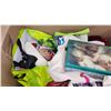 Image 8 : Box of items - Large collection of purses, some stuffed animals, statues, small stool, etc.