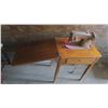 Image 1 : singer sewing machine in table