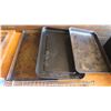 Image 5 : baking sheets, cutting boards, velcro, clips, bags, etc.
