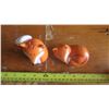 Image 2 : fox salt and pepper shakers