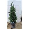 Image 2 : 45" Tall Christmas Tree