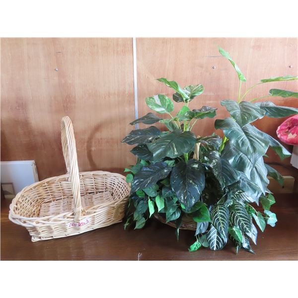 2 Wicker baskets with fake plants (Realistic)  Perfect for décor