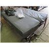 Image 2 : Zeus Split Head lifestyle base with mattress & Wooden headboard - Queen size