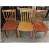 Image 1 : 3 wooden chairs
