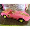 Image 2 : "Barbie Dream 'Vette Glamour on the Go" car - by Mattel Canada