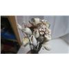 Image 3 : vintage shell bouquet/flowers
