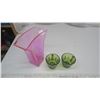 Image 1 : pink vase and 2 vintage green cups