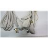 Image 2 : white electrical cords