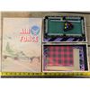 Image 1 : Novelty mini pool table + Board game