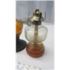 Image 2 : 3 vintage oil lamps - no chimneys