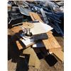 Image 1 : Large lot of scrap construction materials (4 pallets)