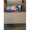 Image 1 : 19"x19"x22" Storage unit mystery box of assorted items - household & décor