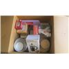 Image 2 : 18"x18"x22" Storage unit mystery box of assorted items - kitchenwares and décor