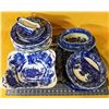 Image 1 : Huge lot  (19 pieces) of very heavy antique-ground kitchenware in the delft style. Nine 12 in plates