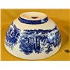 Image 5 : Huge, lovely antique-ground kitchenware bowl in delft style. Weighs a tonne. 16 in wide.