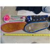 Image 3 : 6 Pairs of slippers – Includes: Pair of Moccasins, 2 pairs of slippers with leather bottoms